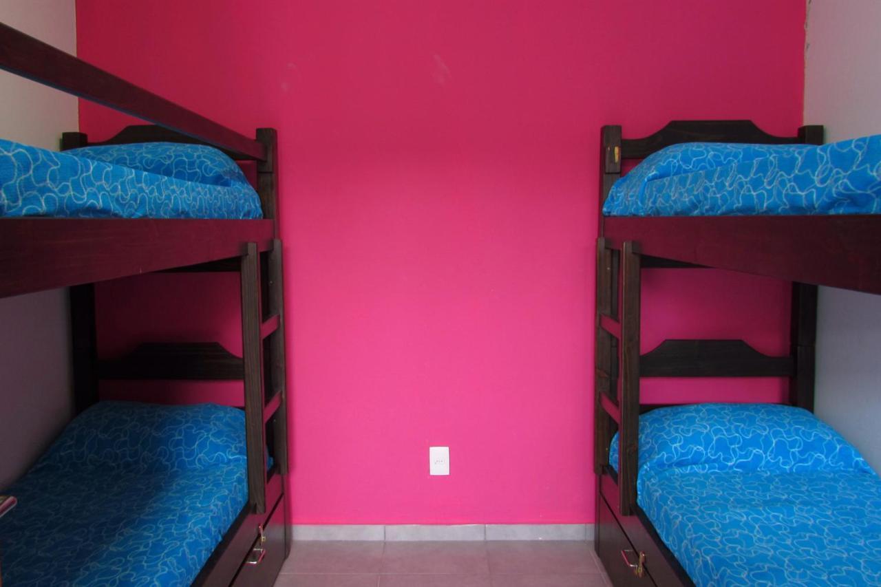 Hostel De Los Colores Пириаполис Экстерьер фото